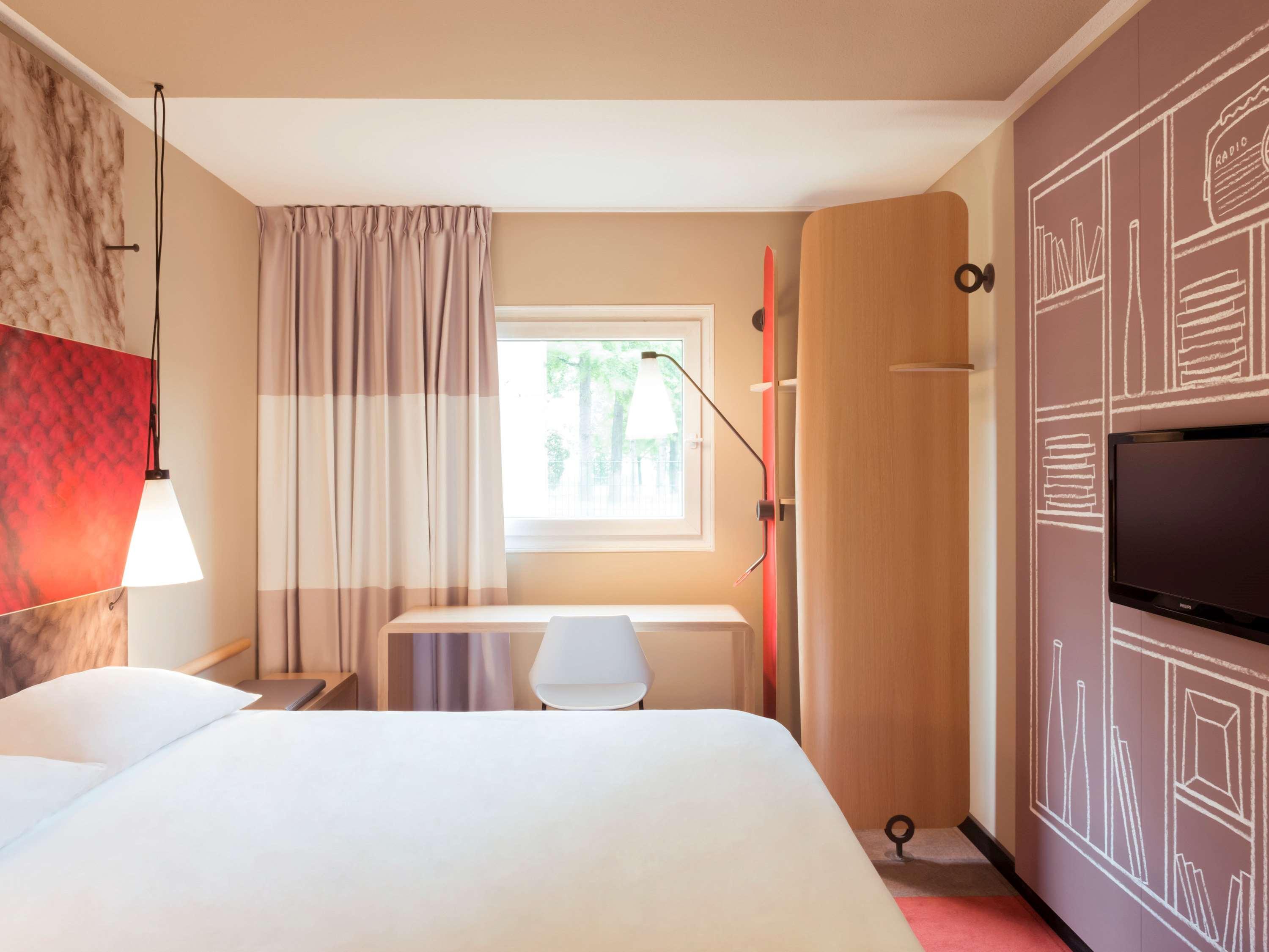 Отель Ibis Aachen Marschiertor - Aix-La-Chapelle Экстерьер фото